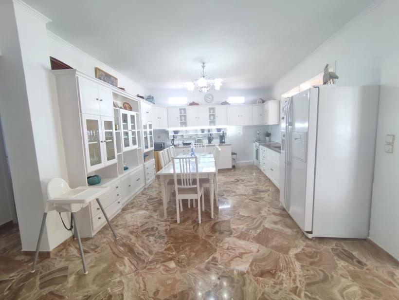 Vaso' S Home Koropi Exterior photo